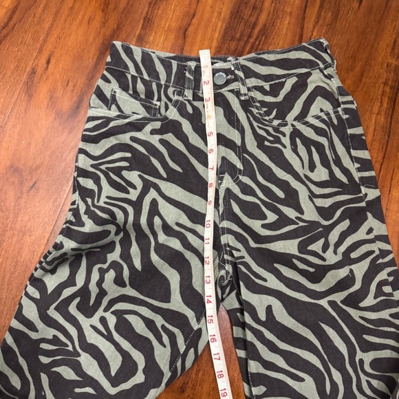 RSQ Vintage Zebra Pants Size 26 - Picture 6 of 7